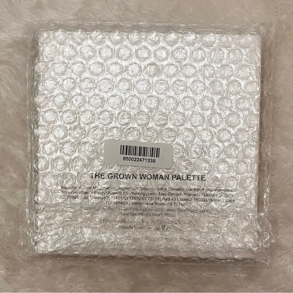 NIB GIVE THEM LALA BEAUTY The Grown Woman Palette